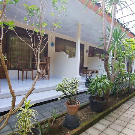 Pondok Nuri Homestay سانور المظهر الخارجي الصورة