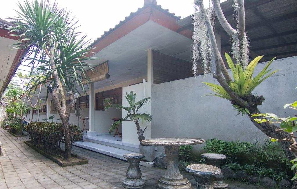Pondok Nuri Homestay سانور المظهر الخارجي الصورة
