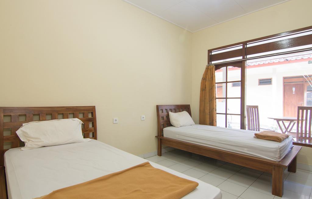 Pondok Nuri Homestay سانور المظهر الخارجي الصورة